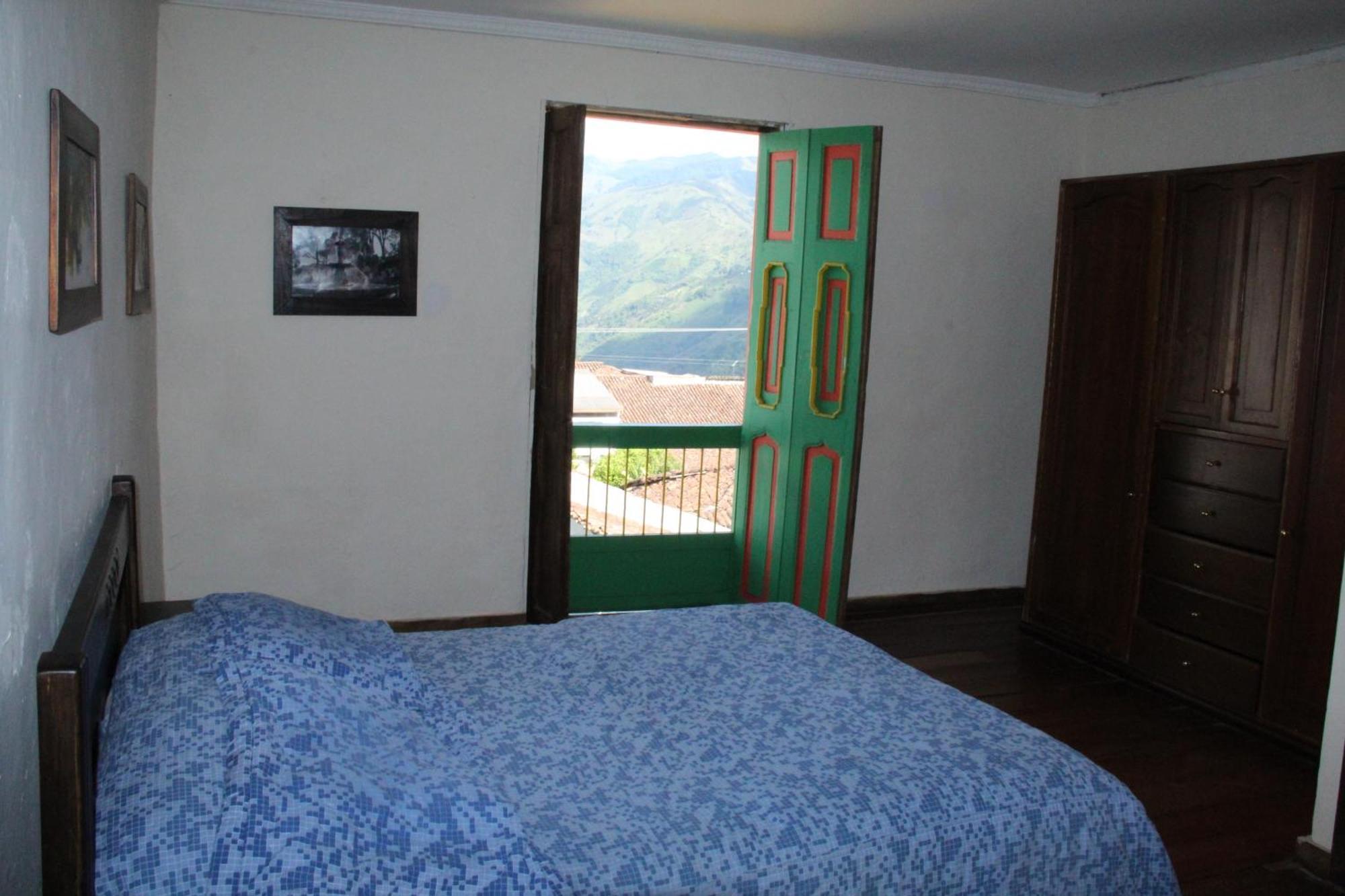 Hotel Colonial - Salamina Caldas Pokoj fotografie